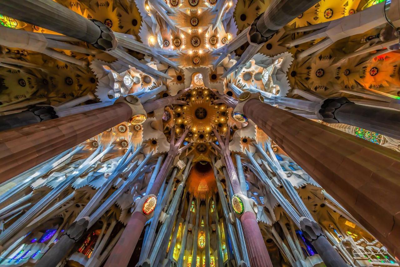 Muntanya - Apartments In Sagrada Familia Барселона Экстерьер фото